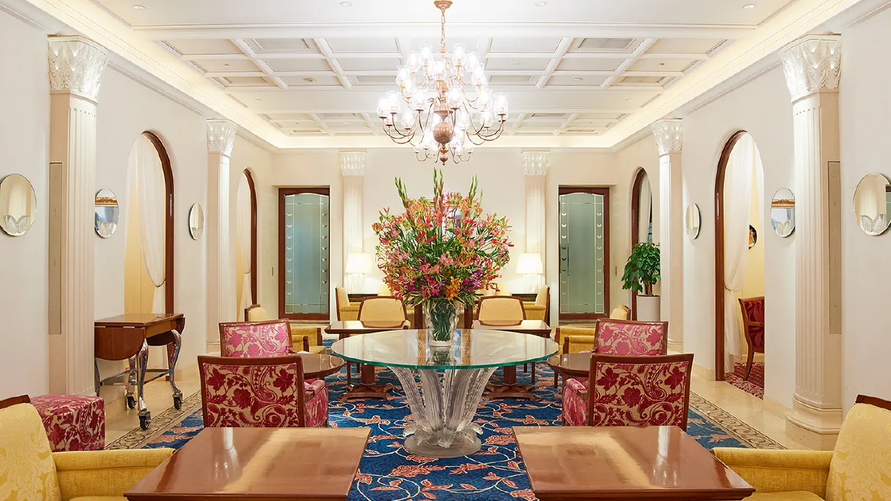 Royal Crystal Cafe 銀座